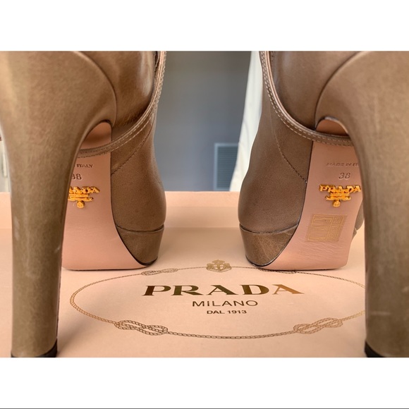 BARELY WORN - Prada Vitello Shine Giunco Boots - Picture 4 of 5